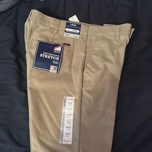 IZOD SportFlex Slim Fit Khaki Pants Size 34x32 WITH TAGS BRAND NEW NEVER WORN